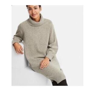 UNIGLO sweater dress with large turtleneck in gray size small